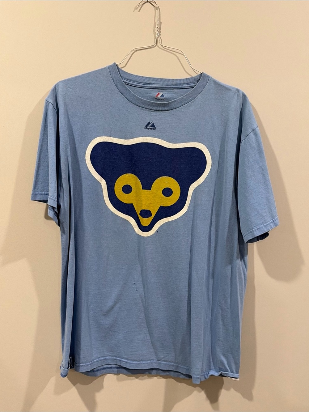 Chicago Cubs MLB Blue Graphic Men's T-Shirt with Navy & Yellow Crest